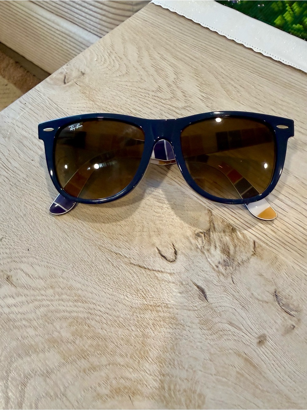 Ray-Ban Wayfarer Blue Frame Sunglasses with Brown Lenses